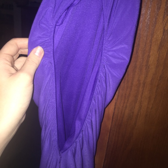 Cato’s dress - Picture 3 of 4